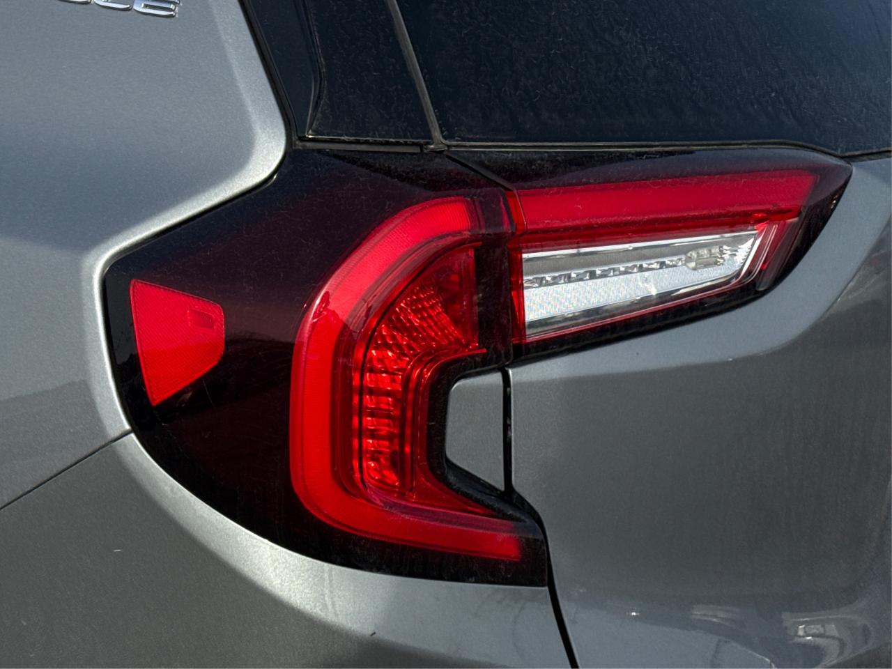 2023 GMC Terrain AWD HEATED SEATS MINT WE FINANCE ALL CREDIT! Photo