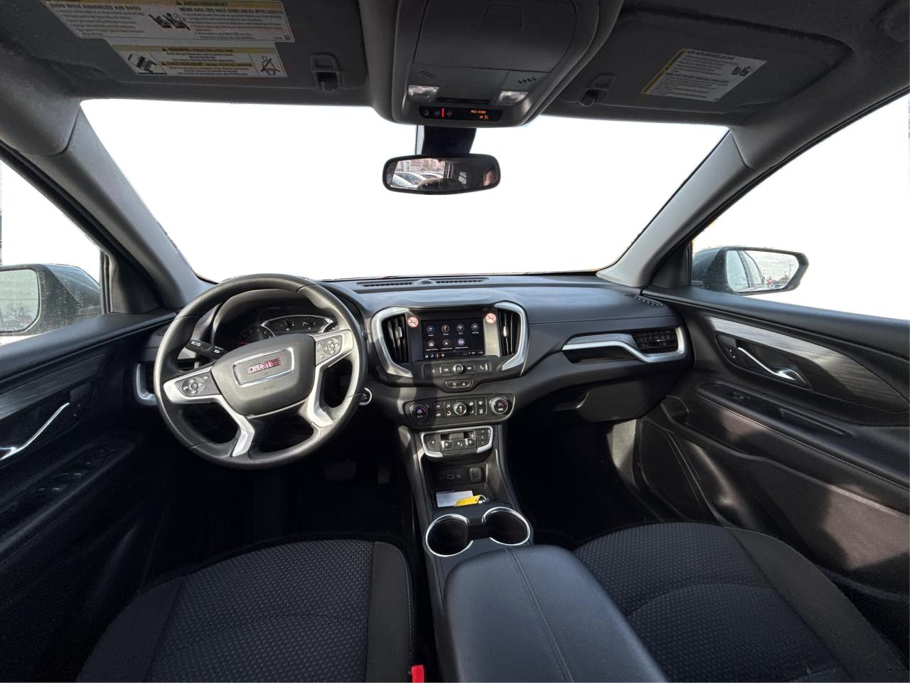 2023 GMC Terrain AWD HEATED SEATS MINT WE FINANCE ALL CREDIT! Photo