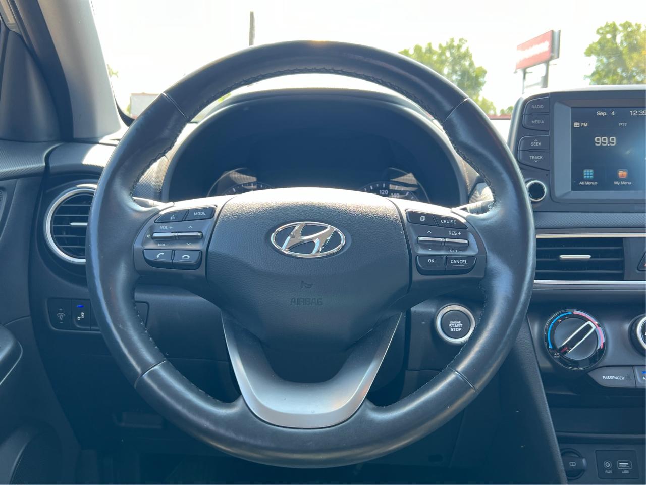 2019 Hyundai KONA ONE OWNER Preferred  MINT WE FINANCE ALL CREDIT Photo
