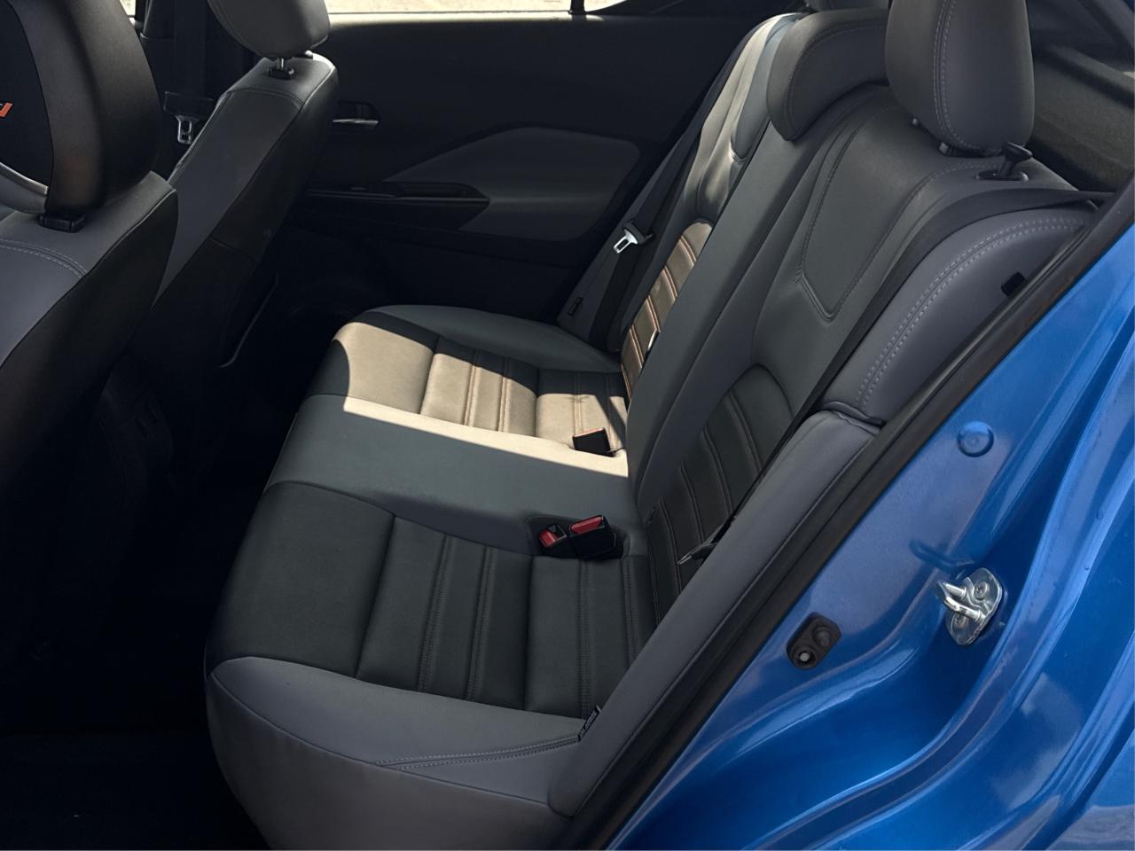 2021 Nissan Kicks SR LOW KM MINT! MUST SEE WE FINANCE ALL CREDIT Photo