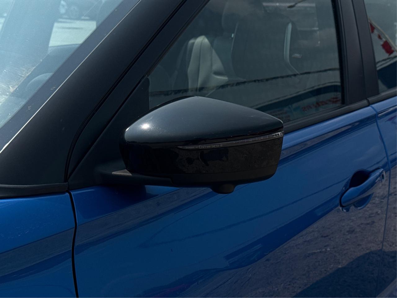 2021 Nissan Kicks SR LOW KM MINT! MUST SEE WE FINANCE ALL CREDIT Photo