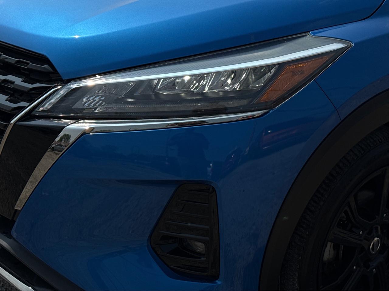 2021 Nissan Kicks SR LOW KM MINT! MUST SEE WE FINANCE ALL CREDIT Photo