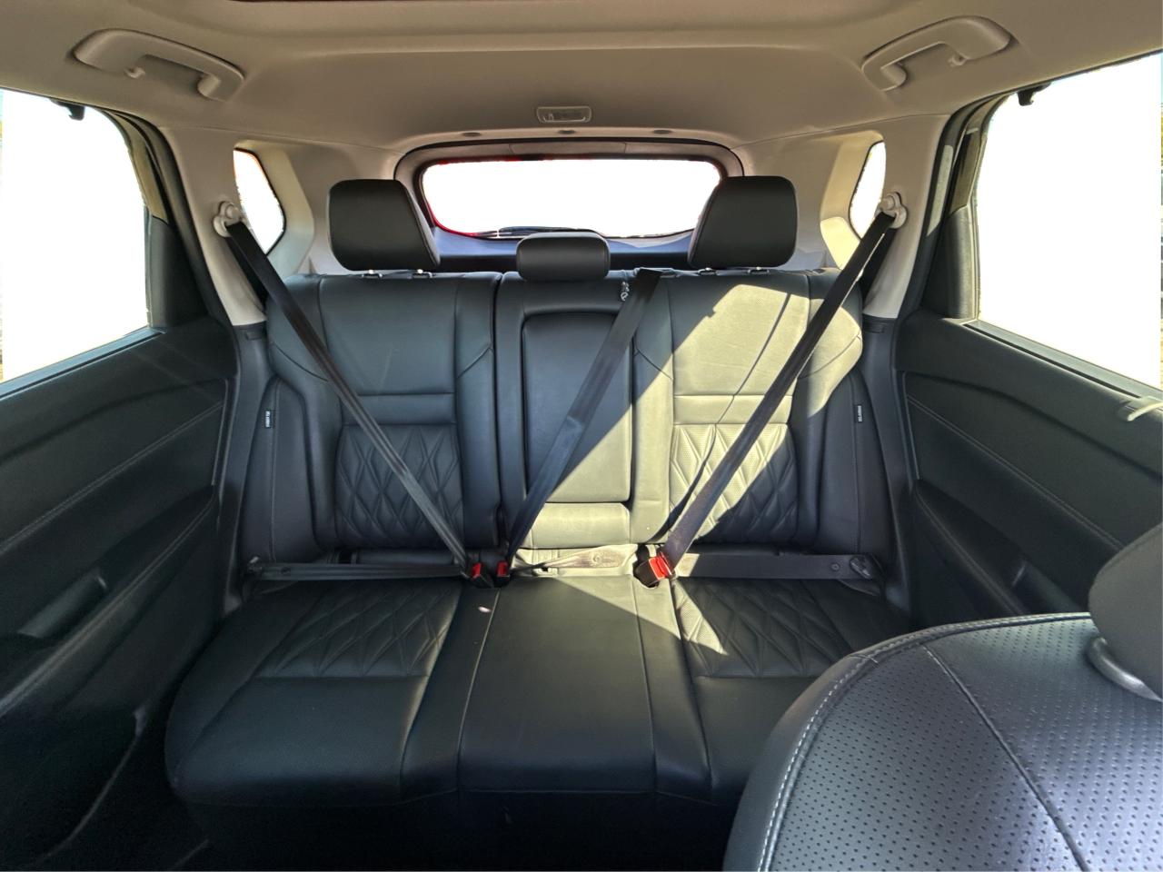 2024 Nissan Rogue NAV LEATHER SUNROOF LOW KM! WE FINANCE ALL CREDIT Photo