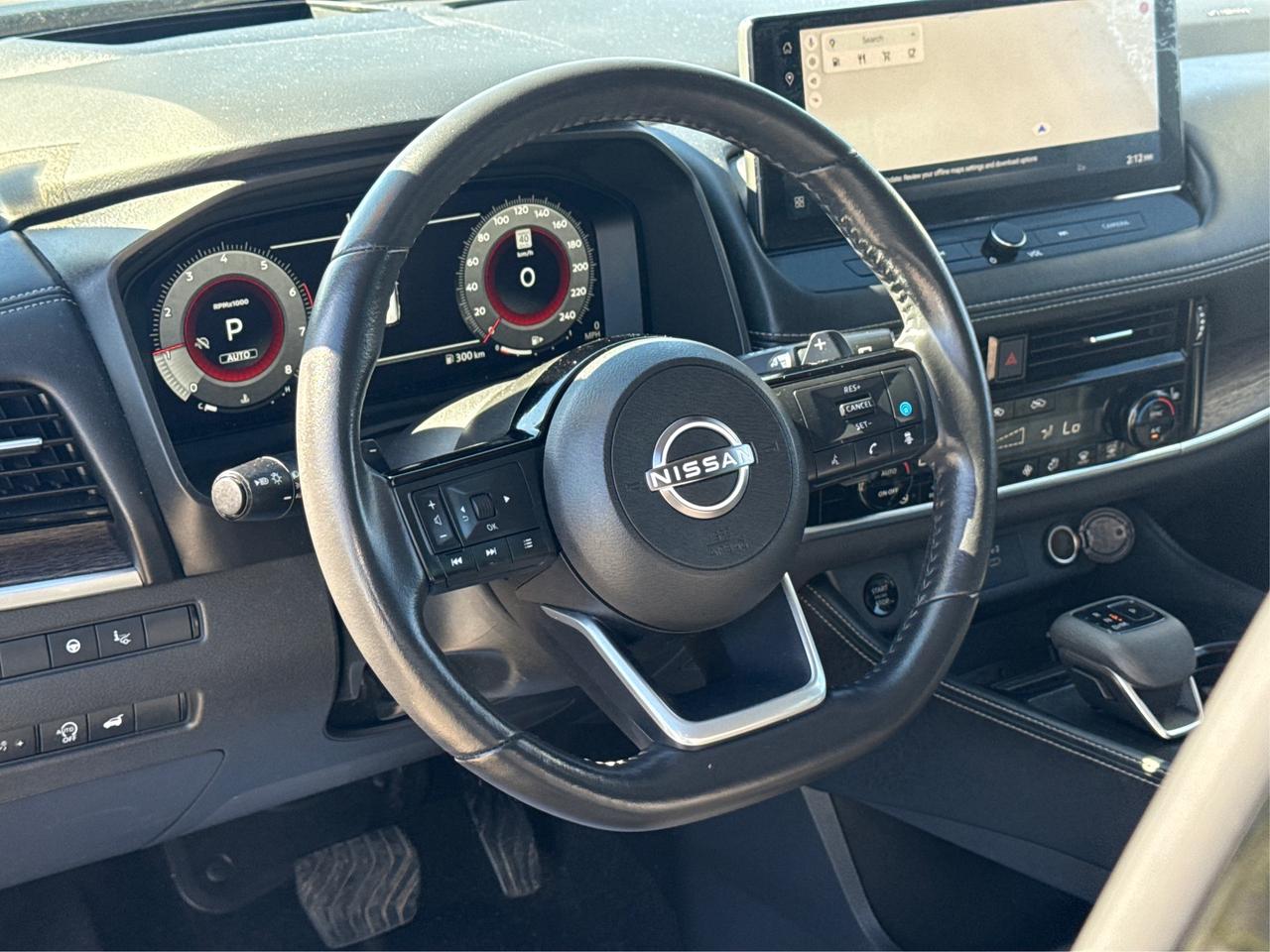 2024 Nissan Rogue NAV LEATHER SUNROOF LOW KM! WE FINANCE ALL CREDIT Photo