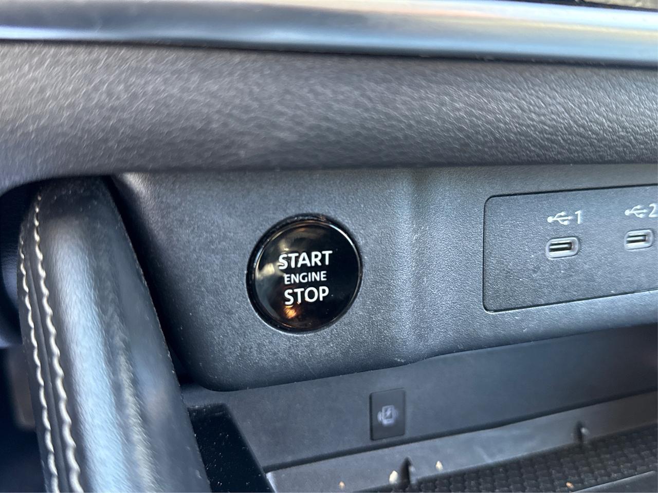 2024 Nissan Rogue NAV LEATHER SUNROOF LOW KM! WE FINANCE ALL CREDIT Photo