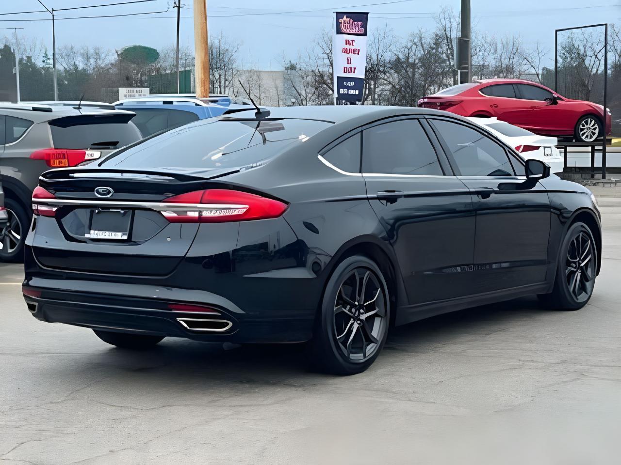 2018 Ford Fusion AWD NAV LEATHER ROOF LOADED WE FINANCE ALL CREDIT Photo4