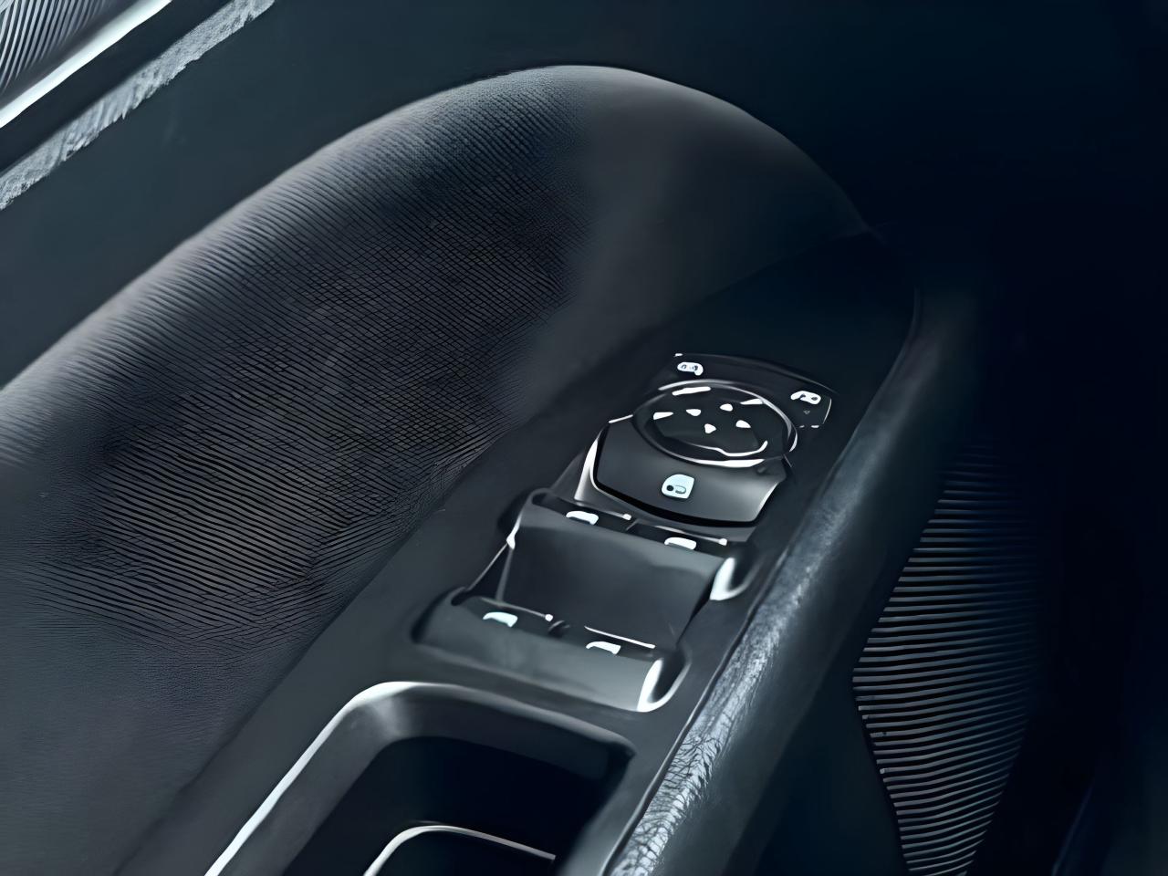 2018 Ford Fusion AWD NAV LEATHER ROOF LOADED WE FINANCE ALL CREDIT Photo