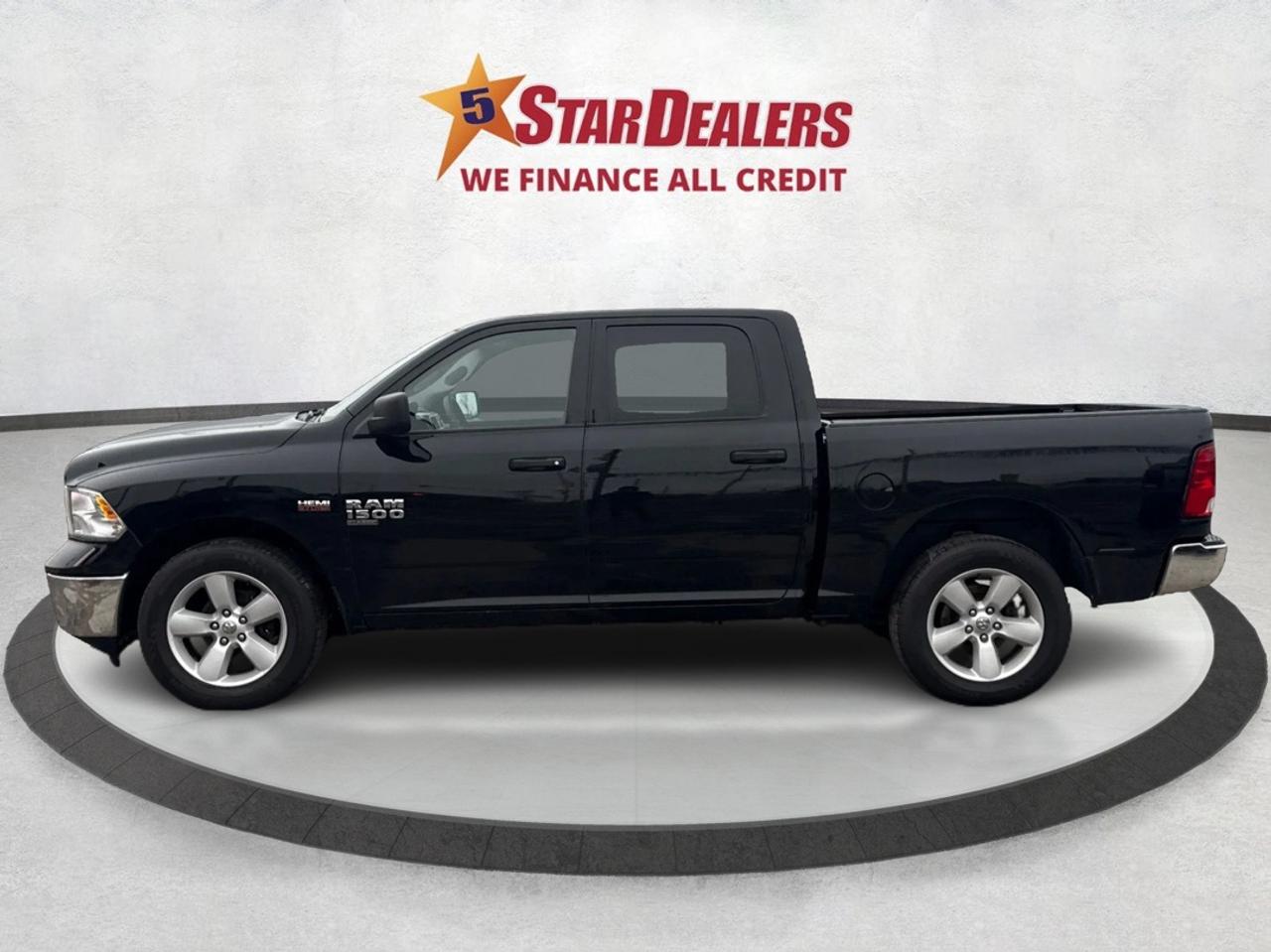 2022 RAM 1500 Classic SLT 4x4 Crew Cab 5'7  BX MINT WE FINANC ALL CREDIT Photo3