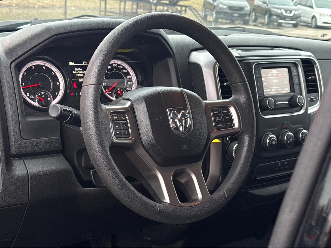 2022 RAM 1500 Classic SLT 4x4 Crew Cab 5'7  BX MINT WE FINANC ALL CREDIT Photo