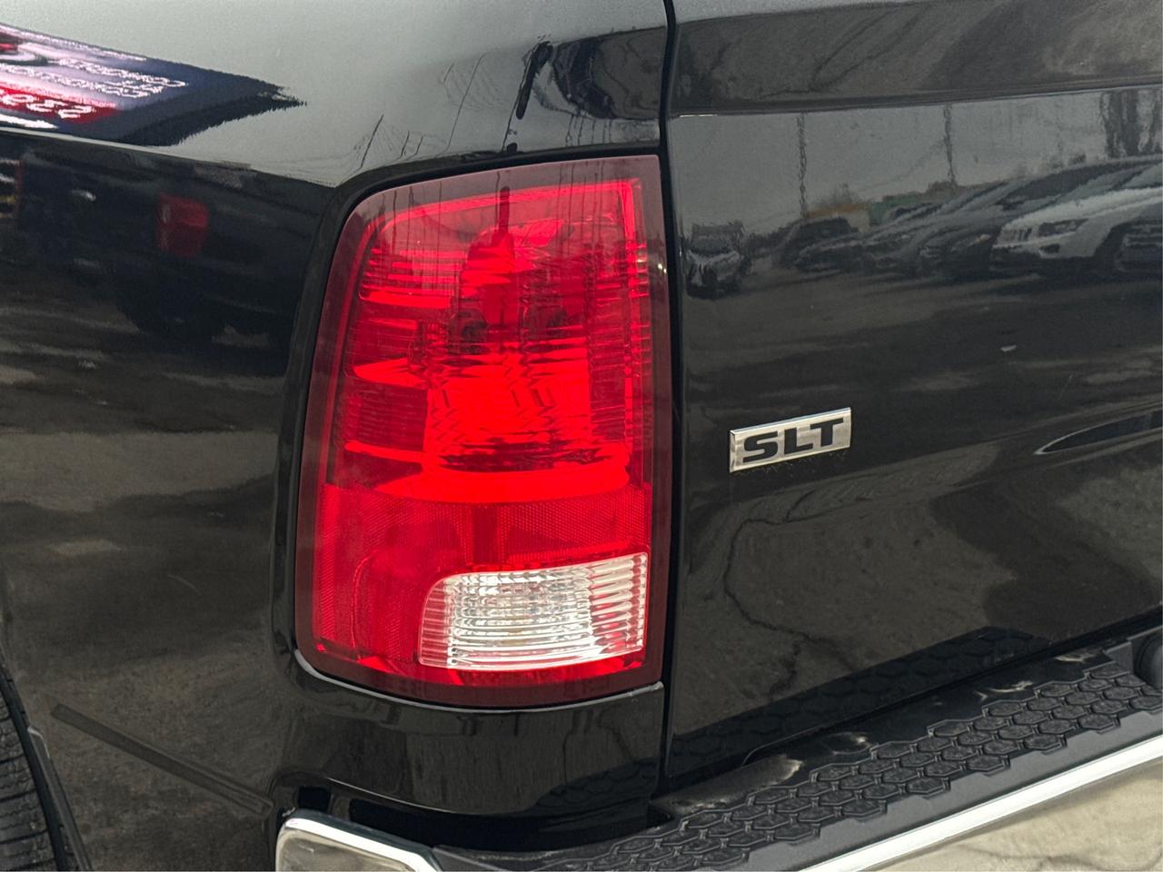 2022 RAM 1500 Classic SLT 4x4 Crew Cab 5'7  BX MINT WE FINANC ALL CREDIT Photo