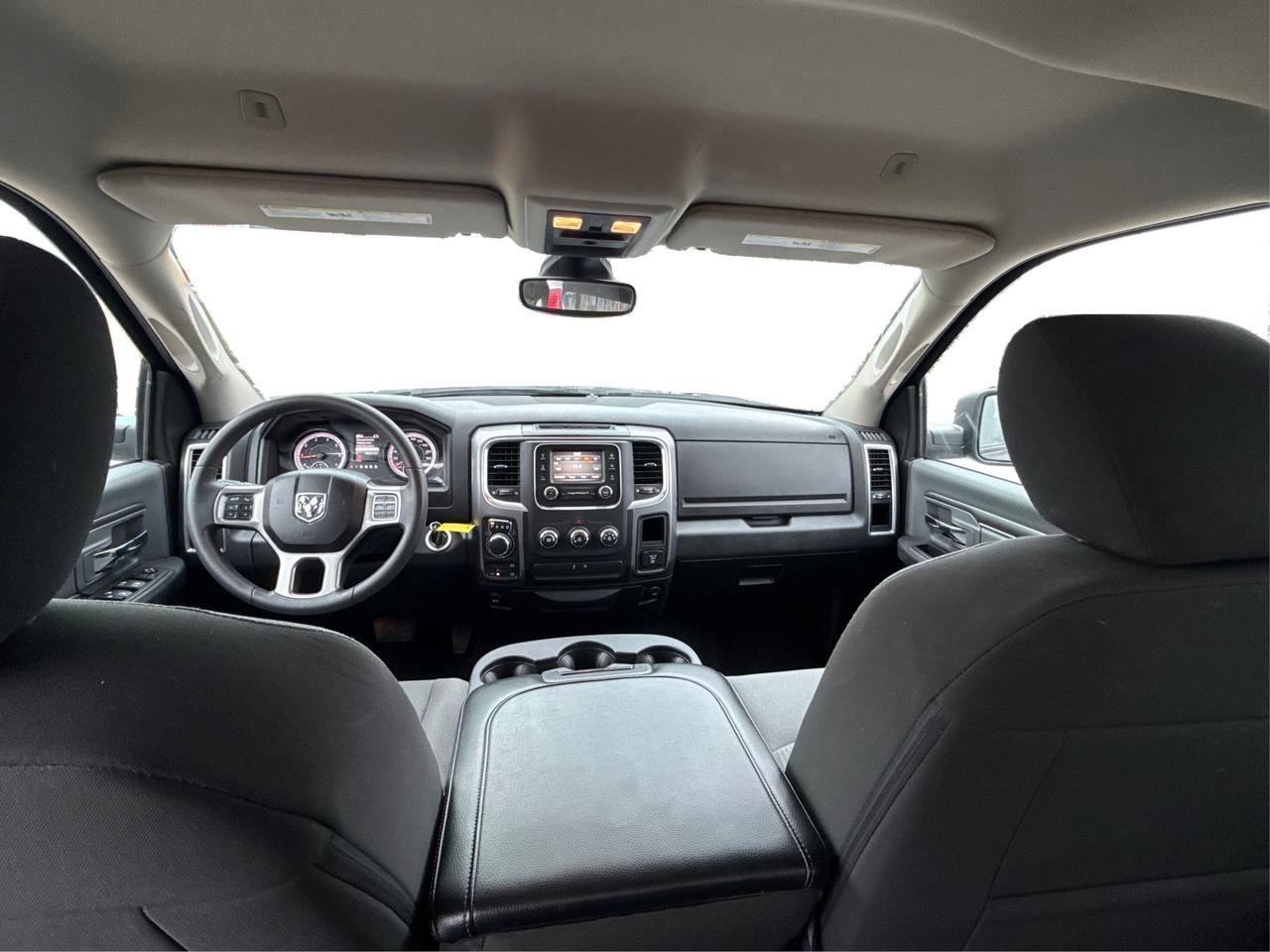 2022 RAM 1500 Classic SLT 4x4 Crew Cab 5'7  BX MINT WE FINANC ALL CREDIT Photo