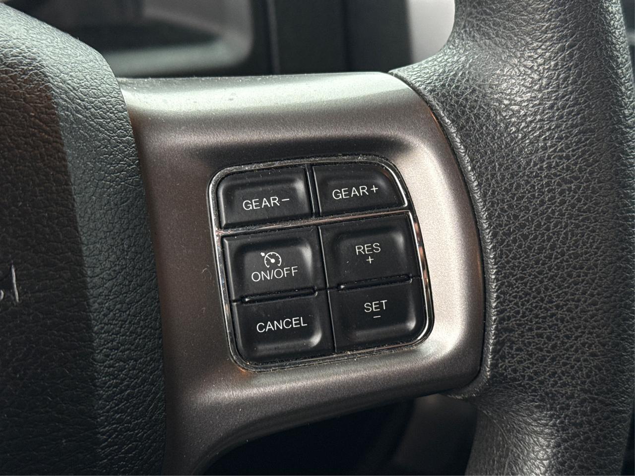 2022 RAM 1500 Classic SLT 4x4 Crew Cab 5'7  BX MINT WE FINANC ALL CREDIT Photo