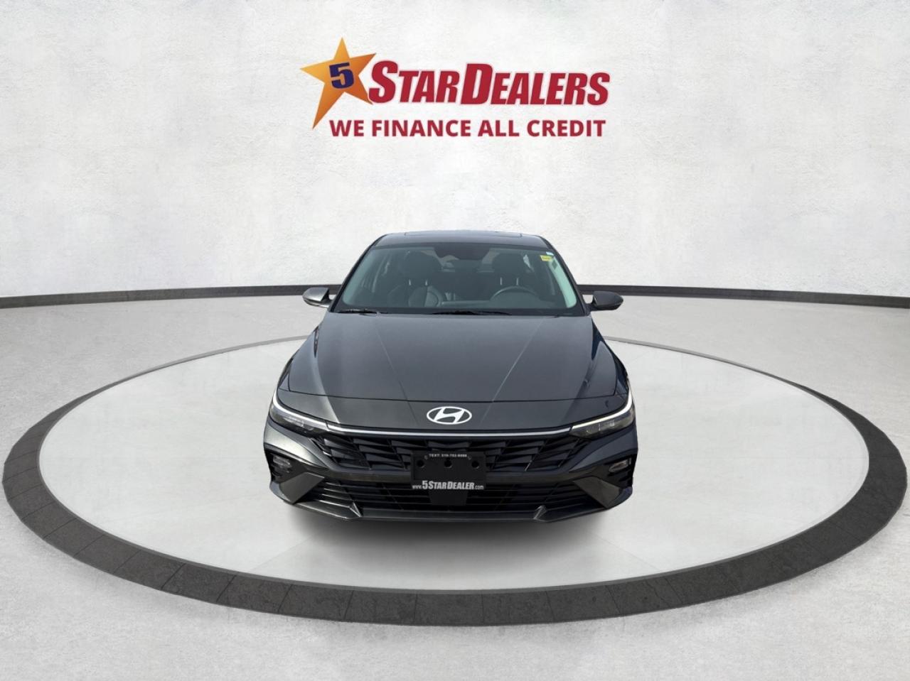 2024 Hyundai Elantra Luxury NAV LEATHER SUNROOF WE FINANCE ALL CREDIT Photo