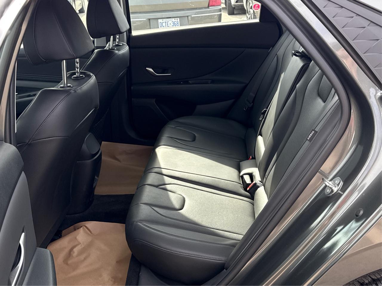 2024 Hyundai Elantra Luxury NAV LEATHER SUNROOF WE FINANCE ALL CREDIT Photo