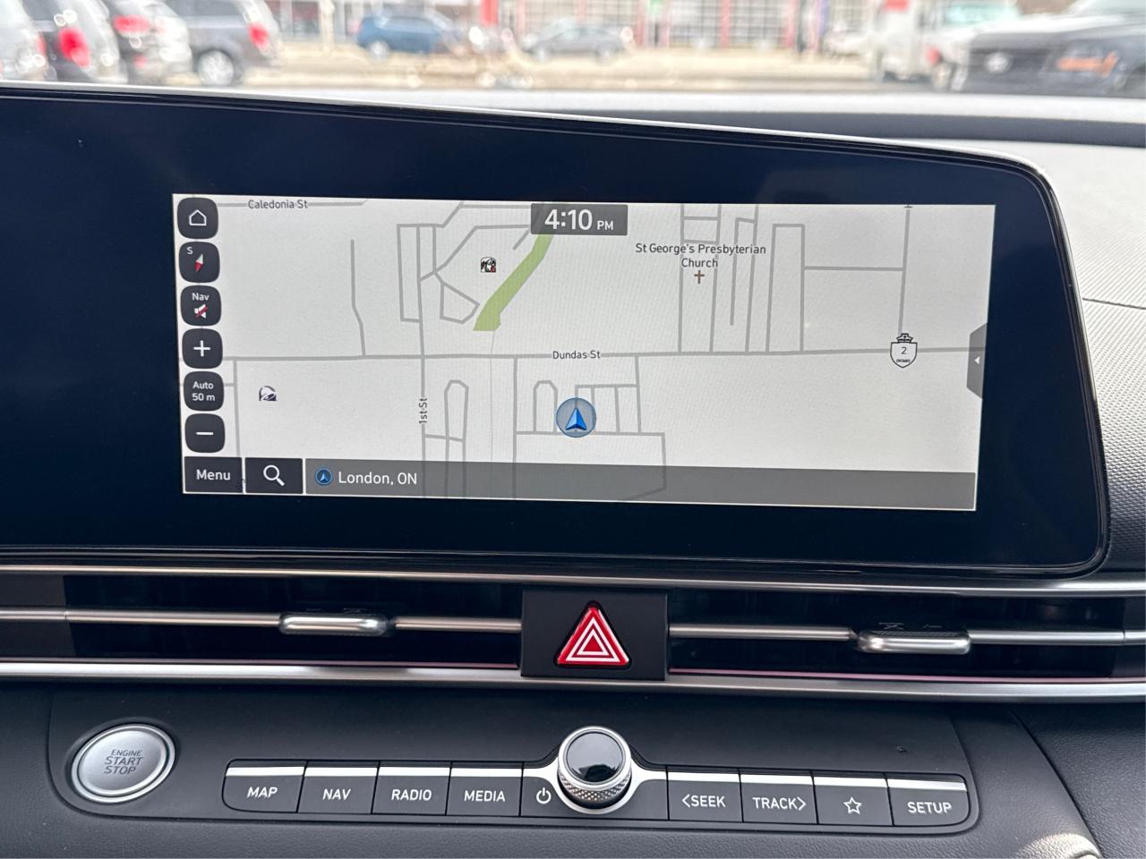 2024 Hyundai Elantra Luxury NAV LEATHER SUNROOF WE FINANCE ALL CREDIT Photo