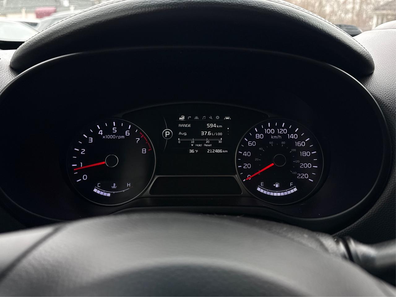 2016 Kia Soul Luxury CLEAN MUST SEE WE FINANCE ALL CREDIT Photo