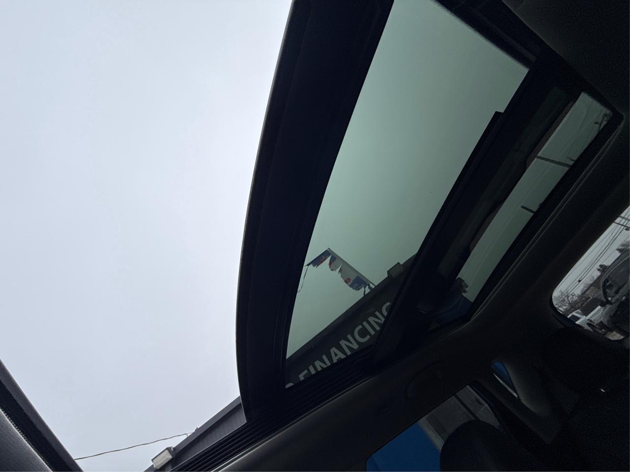 2016 Kia Soul Luxury CLEAN MUST SEE WE FINANCE ALL CREDIT Photo