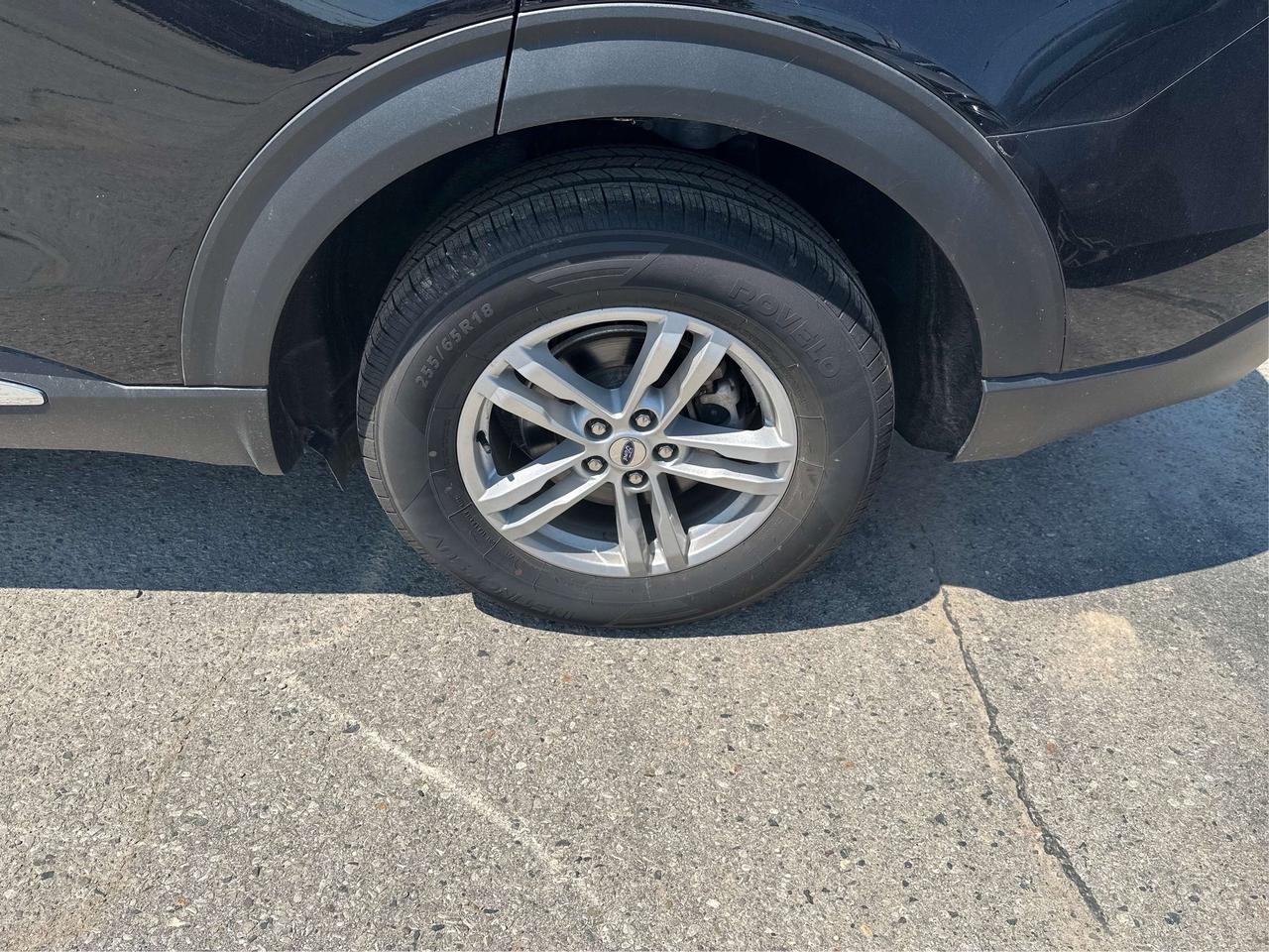 2024 Ford Explorer LEATHER CERTIFIED LOW KM  WE FINANCE ALL CREDIT! Photo