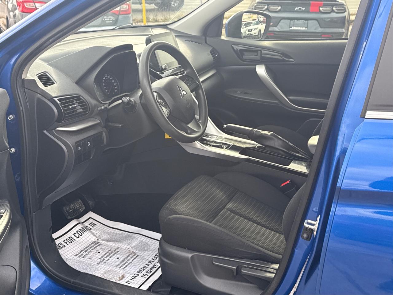 2022 Mitsubishi Eclipse Cross AWD HEATED SEATS CLEAN! WE FINANCE ALL CREDIT! Photo