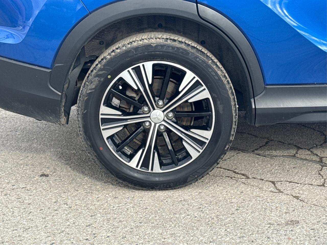 2022 Mitsubishi Eclipse Cross AWD HEATED SEATS CLEAN! WE FINANCE ALL CREDIT! Photo