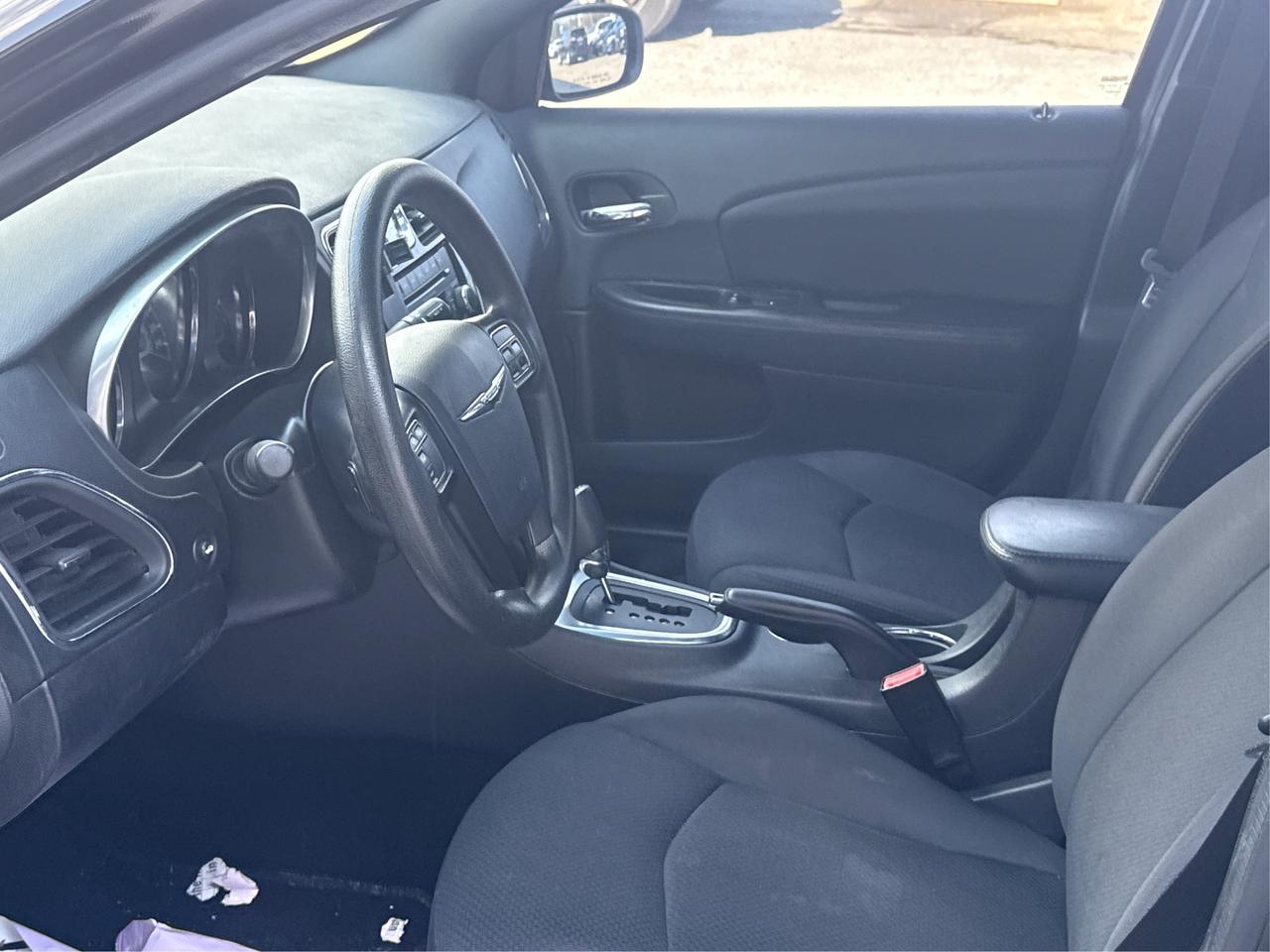 2014 Chrysler 200 CERTIFIED LX V6 WE FINANCE ALL CREDIT!   CLEAN Photo