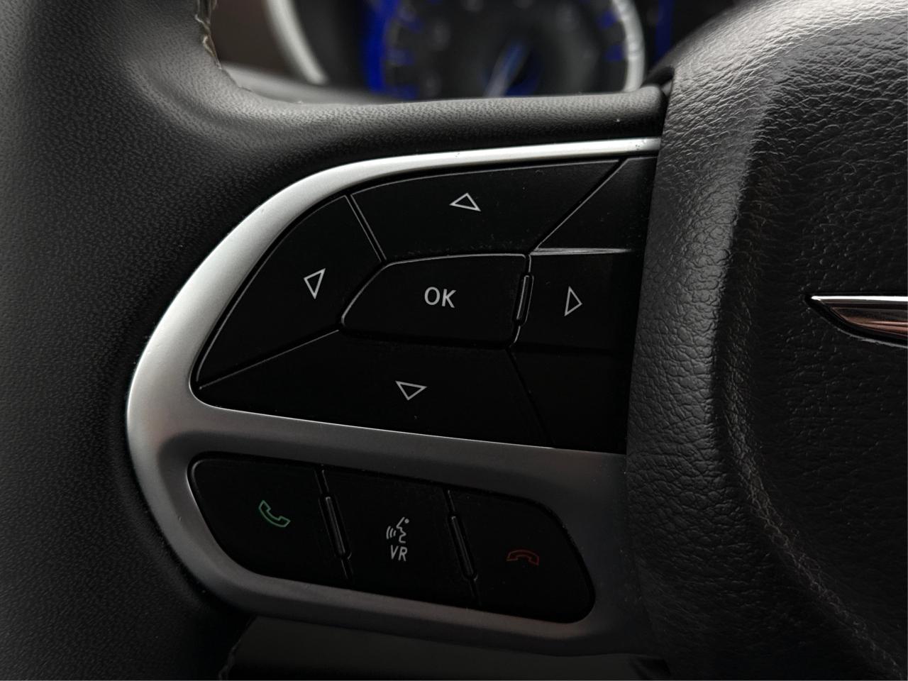 2024 Chrysler Grand Caravan HEATED SEATS CLEAN MUST SEE WE FINANCE ALL CREDIT Photo