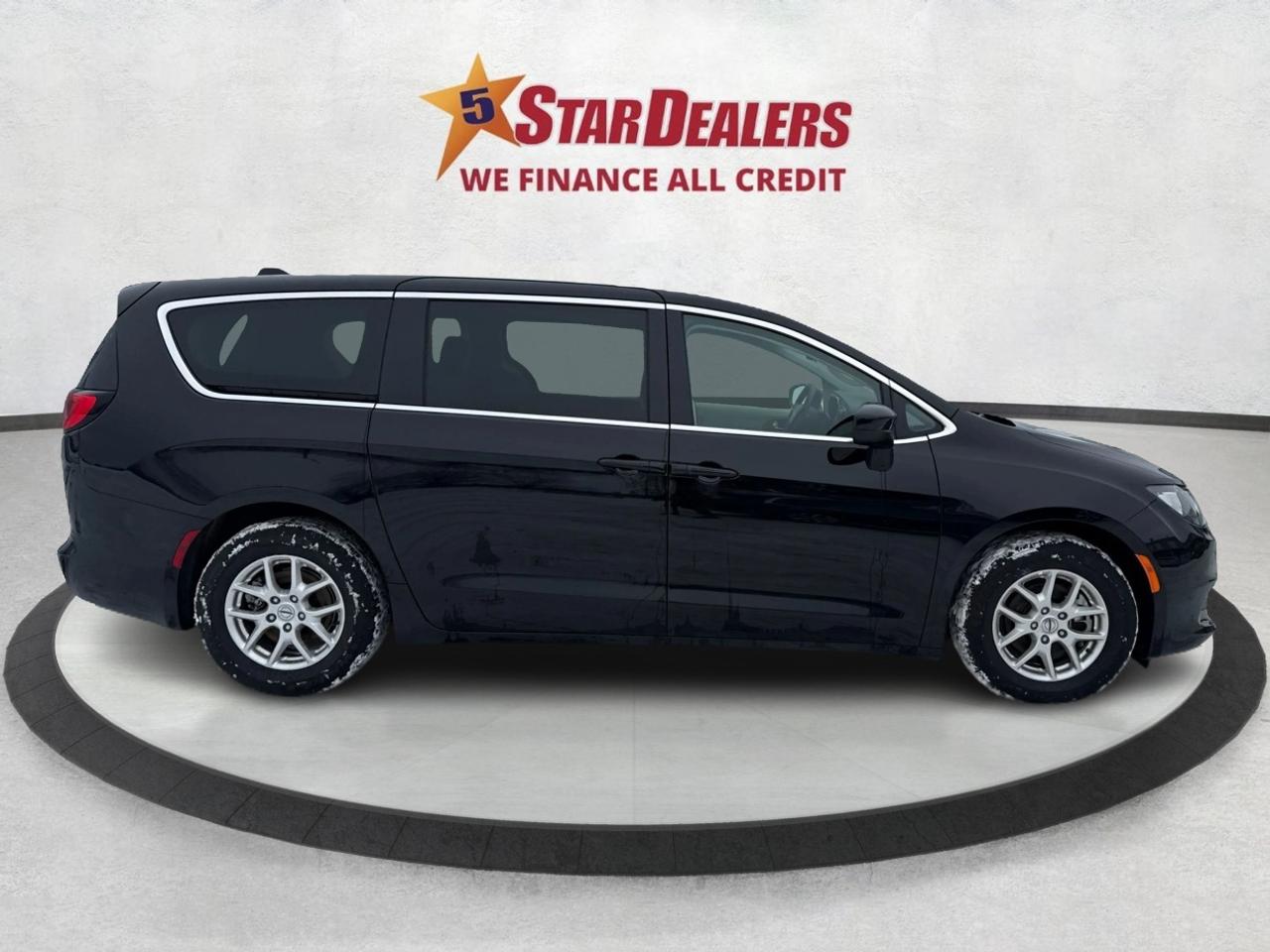 2024 Chrysler Grand Caravan SXT CERTIFIED CLEAN MUST SEE WE FINANCE ALL CREDIT Photo