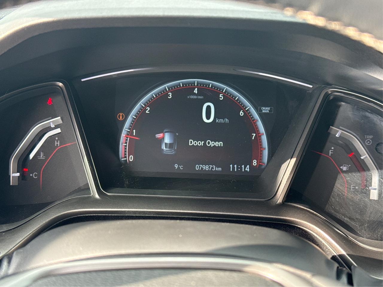 2018 Honda Civic Hatchback SUNROOF HEATED SEATS LOADED WE FINANCE ALL CREDIT! Photo