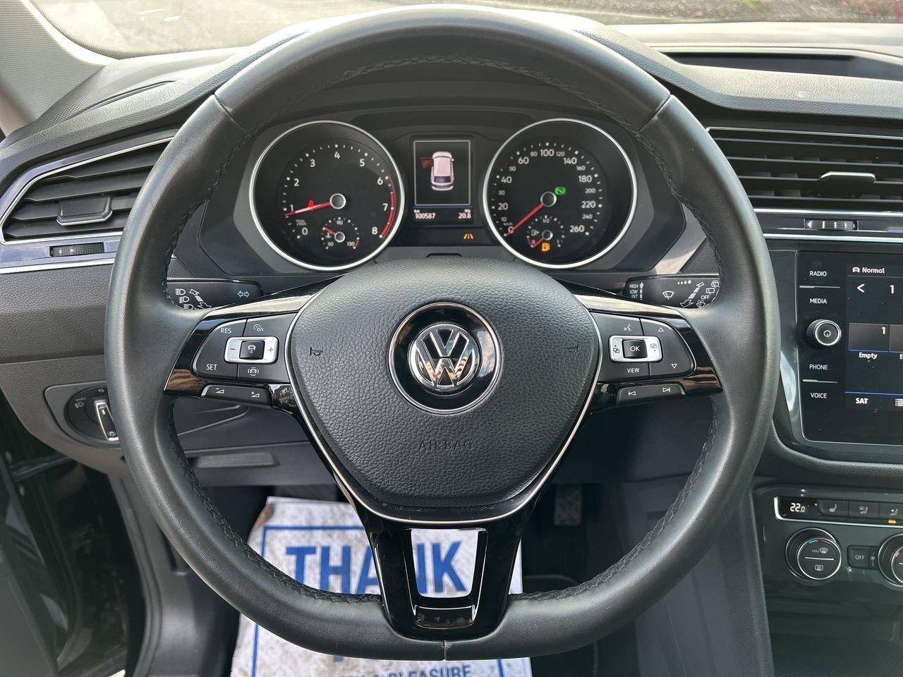 2020 Volkswagen Tiguan IQ Drive 2.0T 4MOTION NEW BRAKES  Panoramic Roof Photo