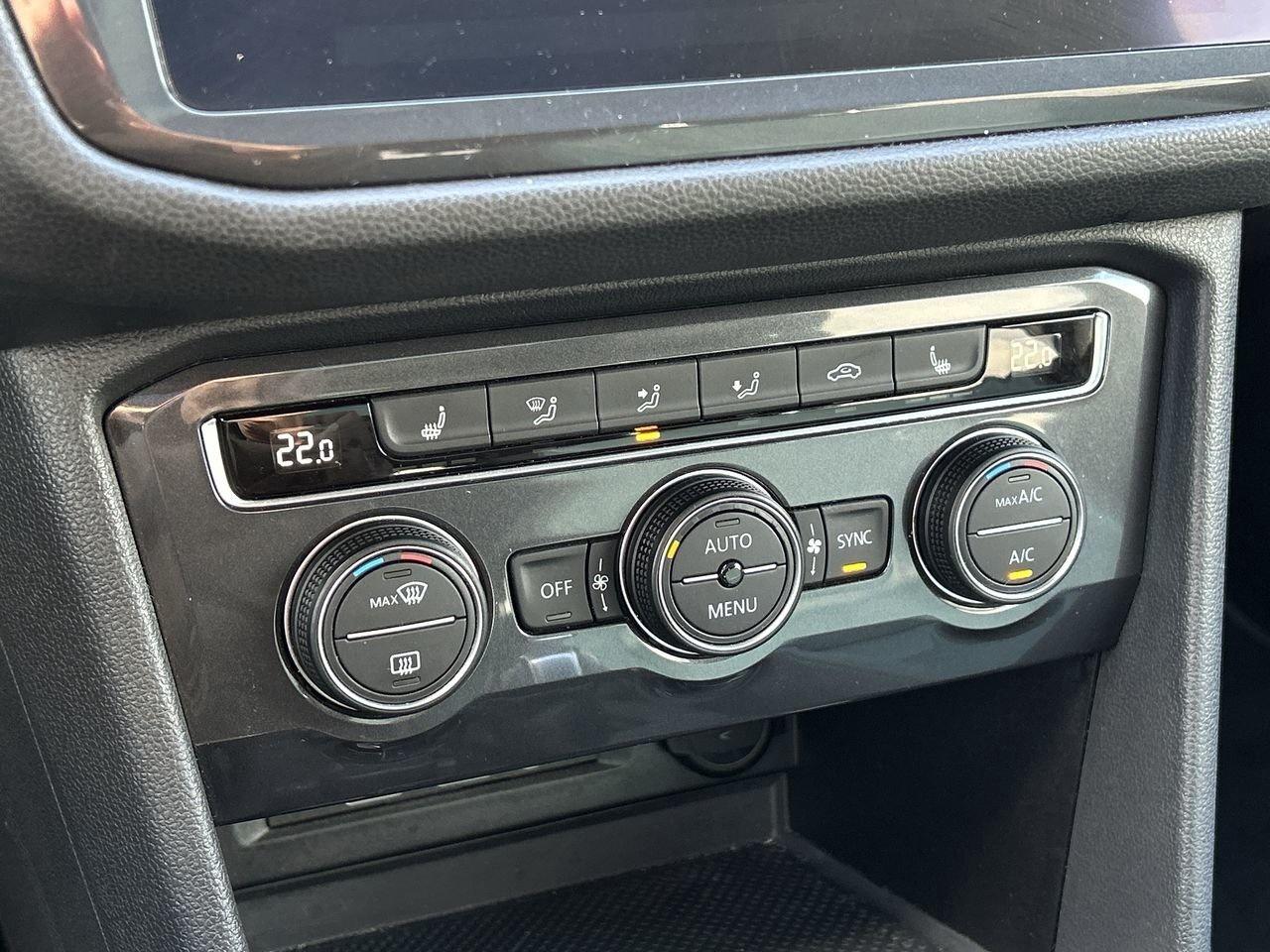 2020 Volkswagen Tiguan IQ Drive 2.0T 4MOTION NEW BRAKES  Panoramic Roof Photo