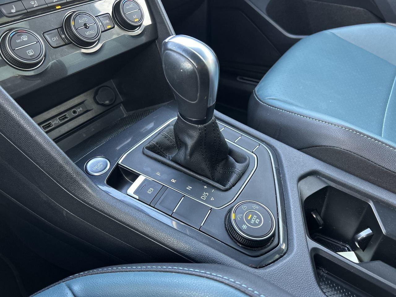 2020 Volkswagen Tiguan IQ Drive 2.0T 4MOTION NEW BRAKES  Panoramic Roof Photo