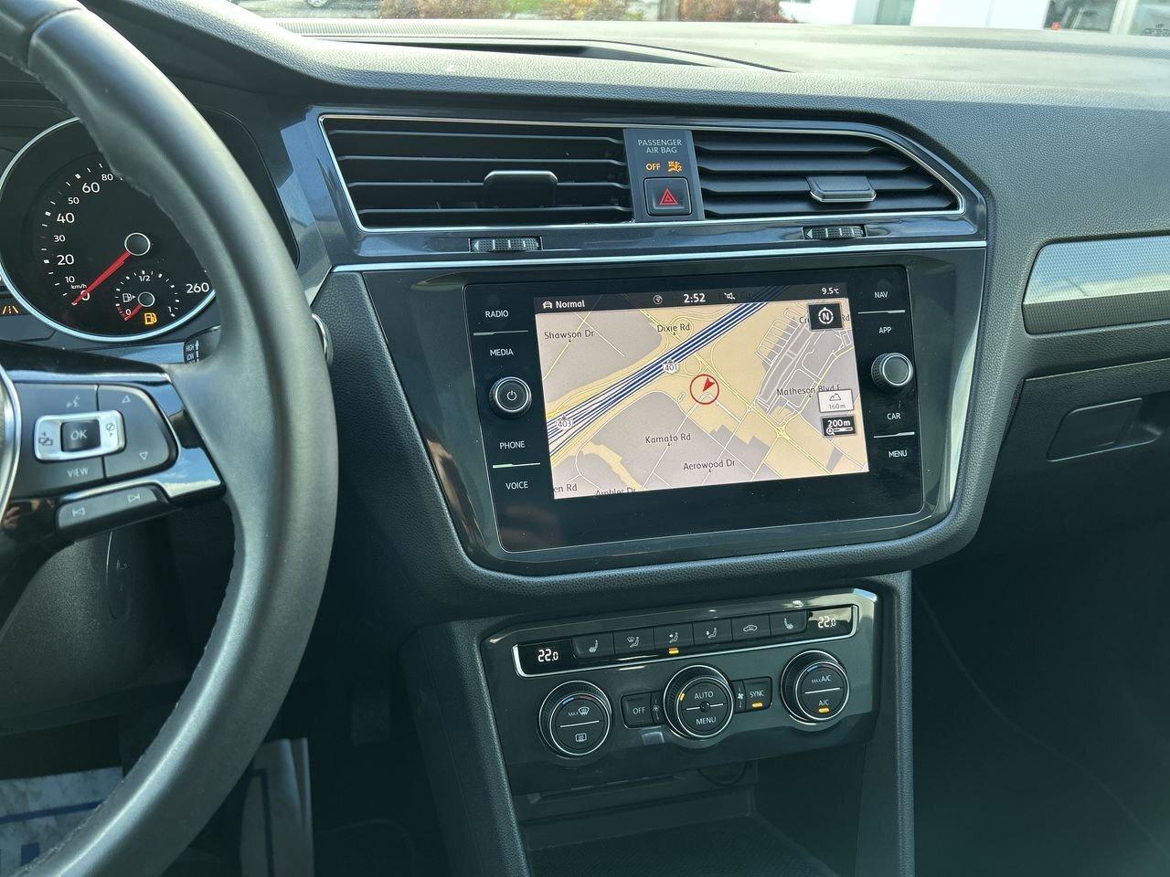 2020 Volkswagen Tiguan IQ Drive 2.0T 4MOTION NEW BRAKES  Panoramic Roof Photo