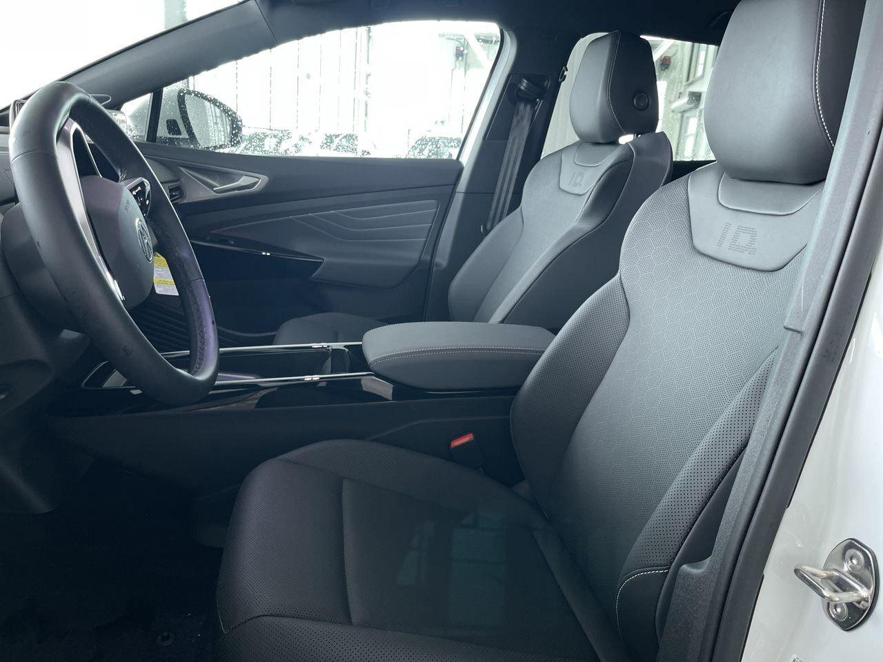 2025 Volkswagen ID.4 Pro S FREE WINTER TIRE SET  2-YEAR PPM FREE  2025 Photo