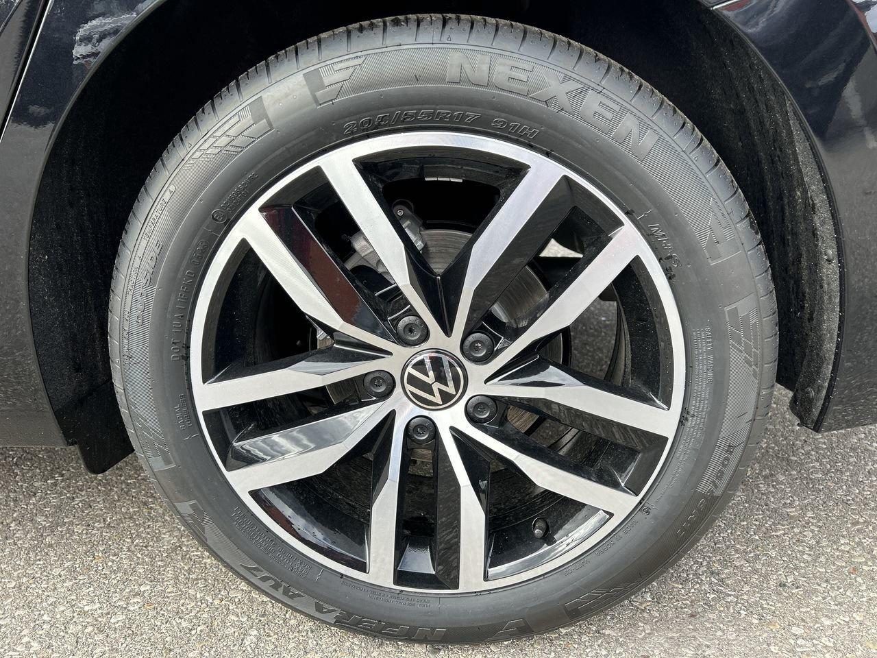 2026 Volkswagen Jetta Comfortline 2026 Jetta  17” Viper Alloy wheels  Ca Photo