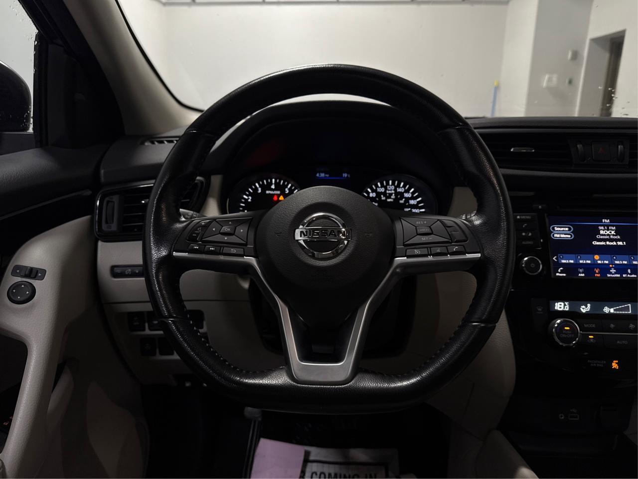 2020 Nissan Qashqai SV SUNROOF HEATD SEAT LOW KM WE FINANCE ALL CREDIT Photo