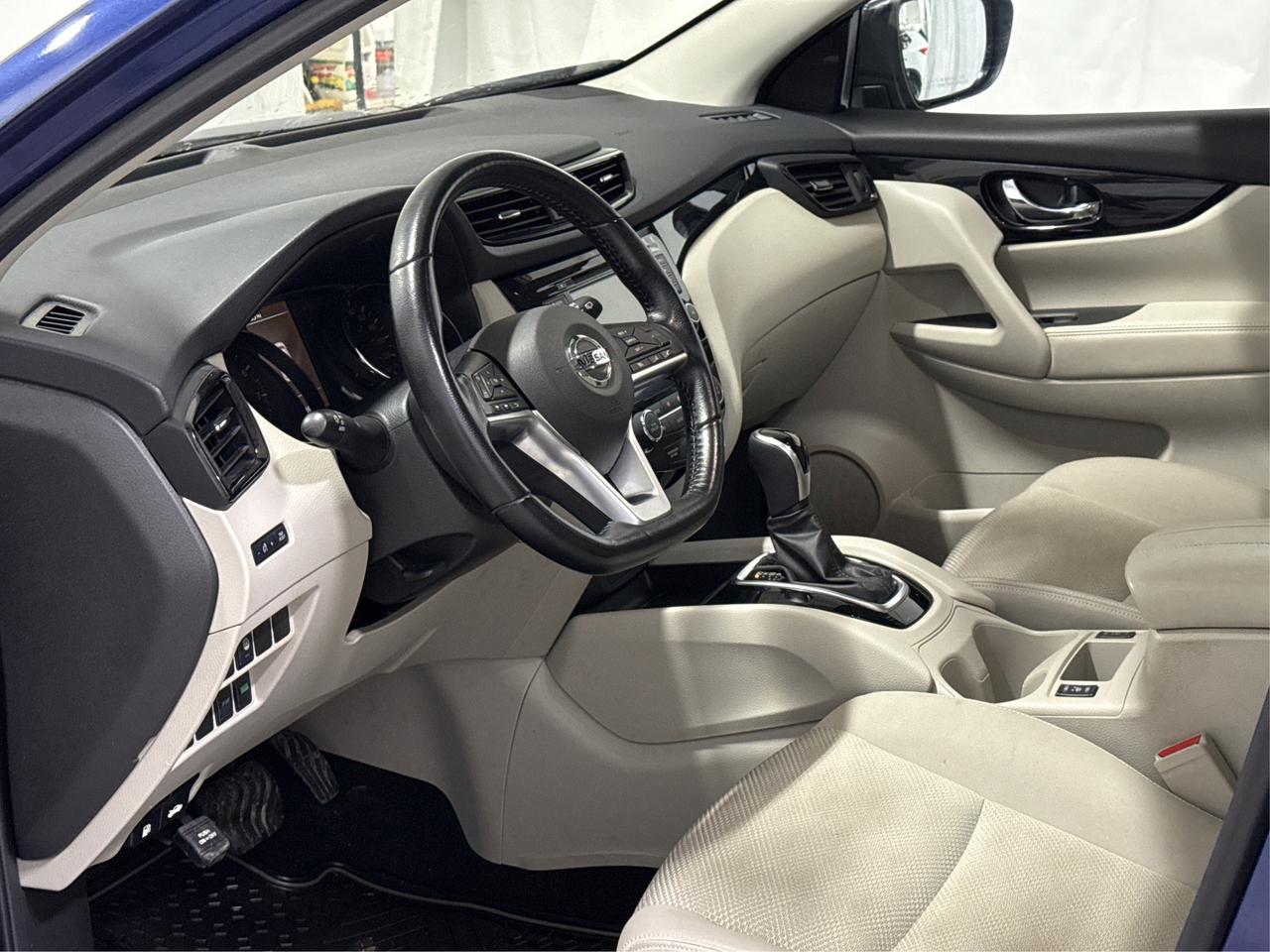 2020 Nissan Qashqai SV SUNROOF HEATD SEAT LOW KM WE FINANCE ALL CREDIT Photo