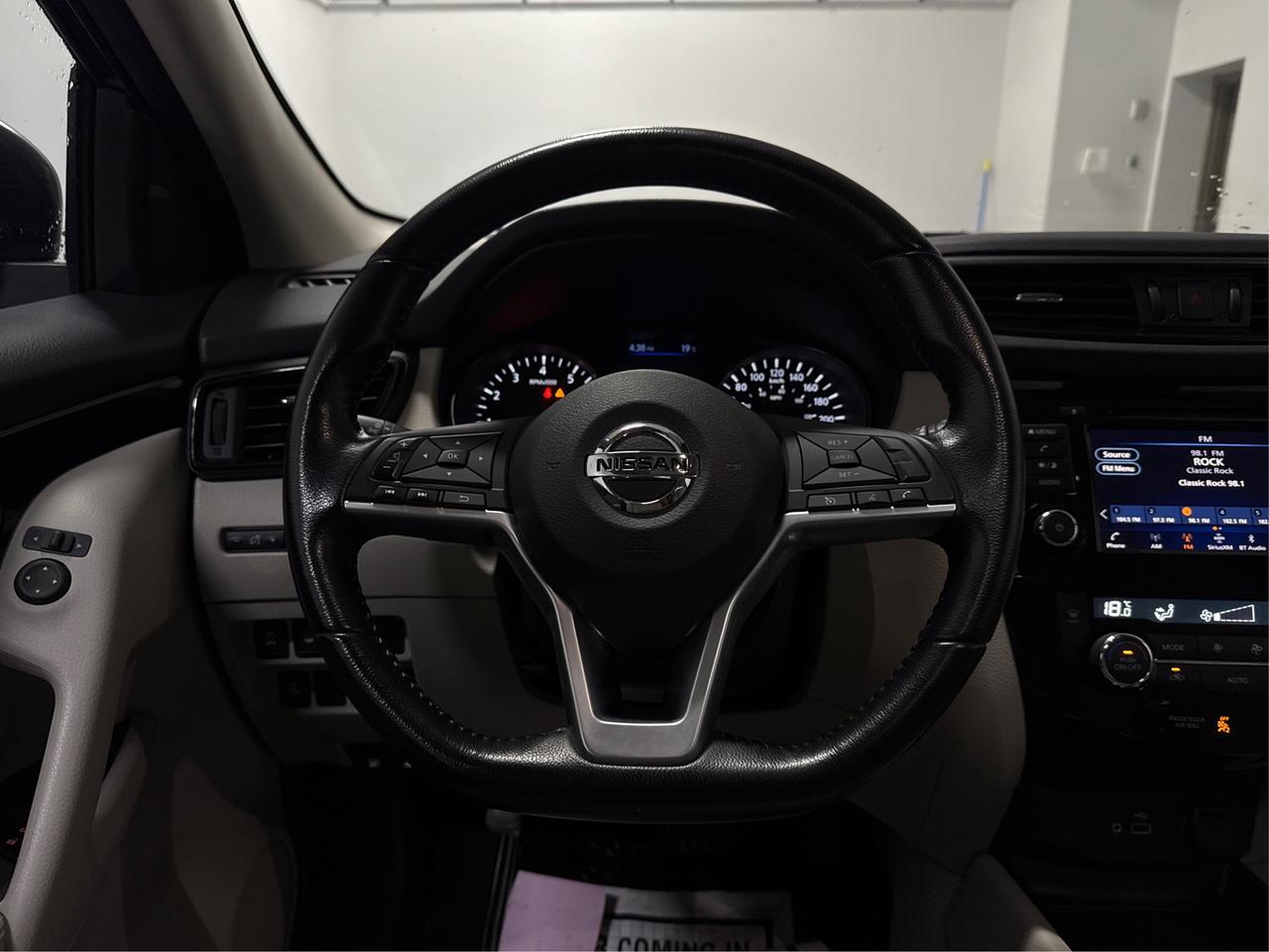 2020 Nissan Qashqai SV SUNROOF HEATD SEAT LOW KM WE FINANCE ALL CREDIT Photo