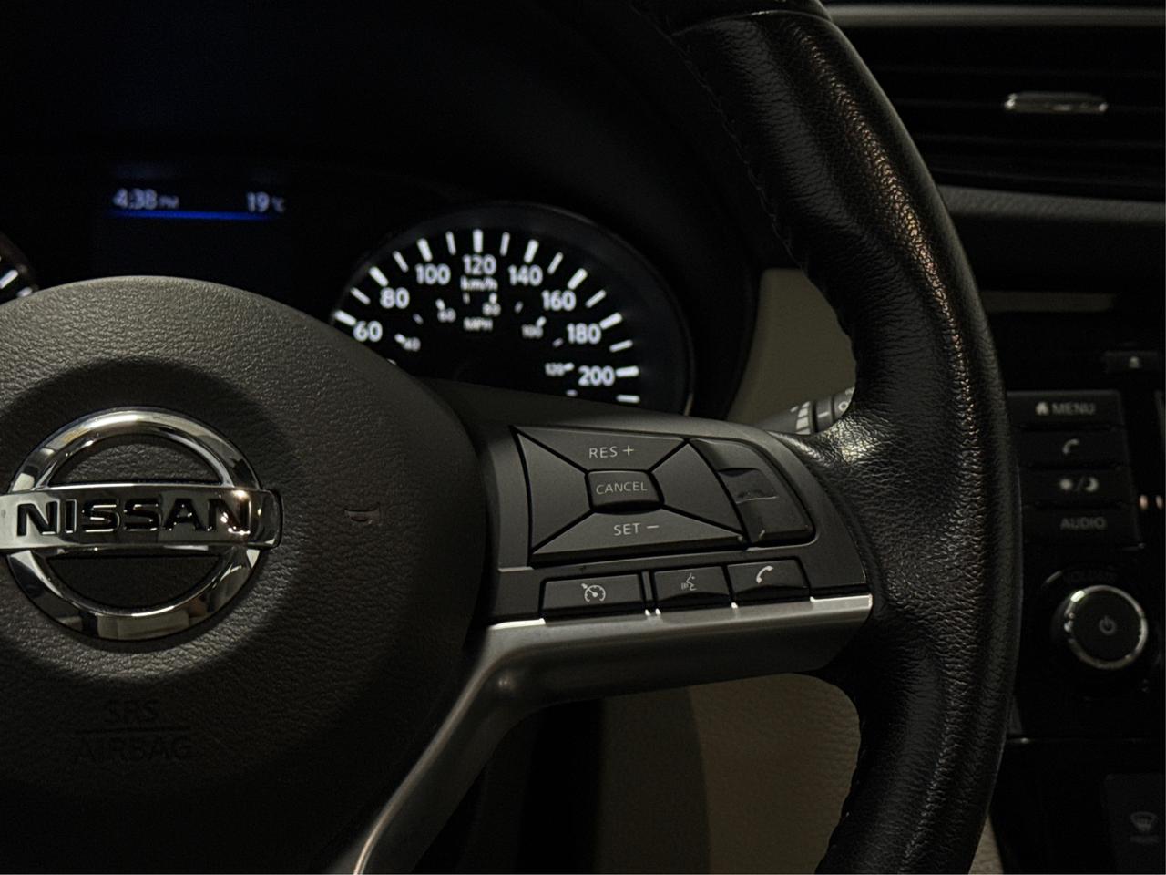 2020 Nissan Qashqai SV SUNROOF HEATD SEAT LOW KM WE FINANCE ALL CREDIT Photo