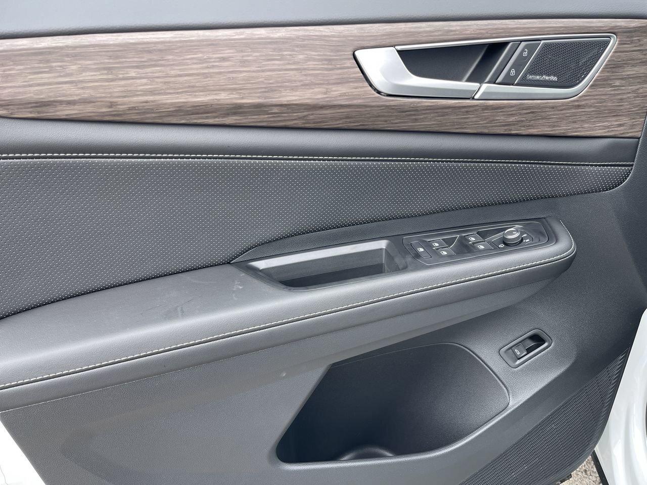 2025 Volkswagen Atlas Highline FREE WINTER TIRE SET  2-YEAR PPM FREE  20 Photo