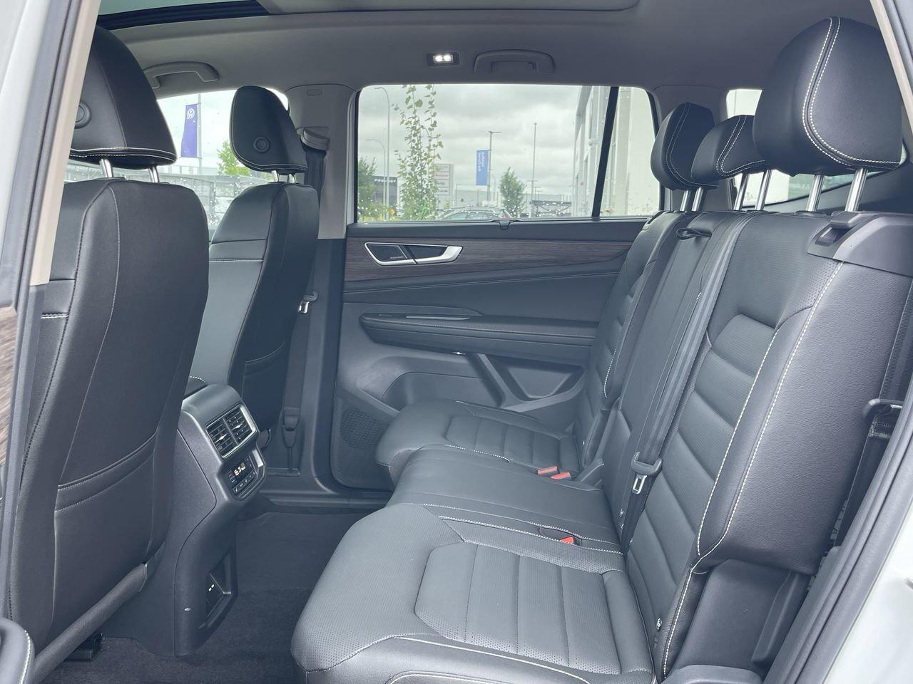 2025 Volkswagen Atlas Highline FREE WINTER TIRE SET  2-YEAR PPM FREE  20 Photo