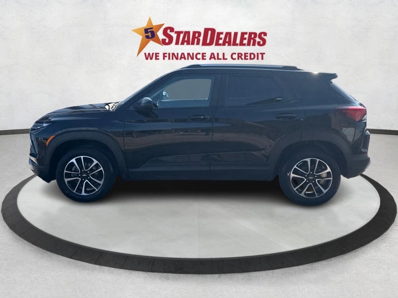 2024 Chevrolet TrailBlazer AWD HEATED SEATS MINT WE FINANCE ALL CREDIT! Photo3