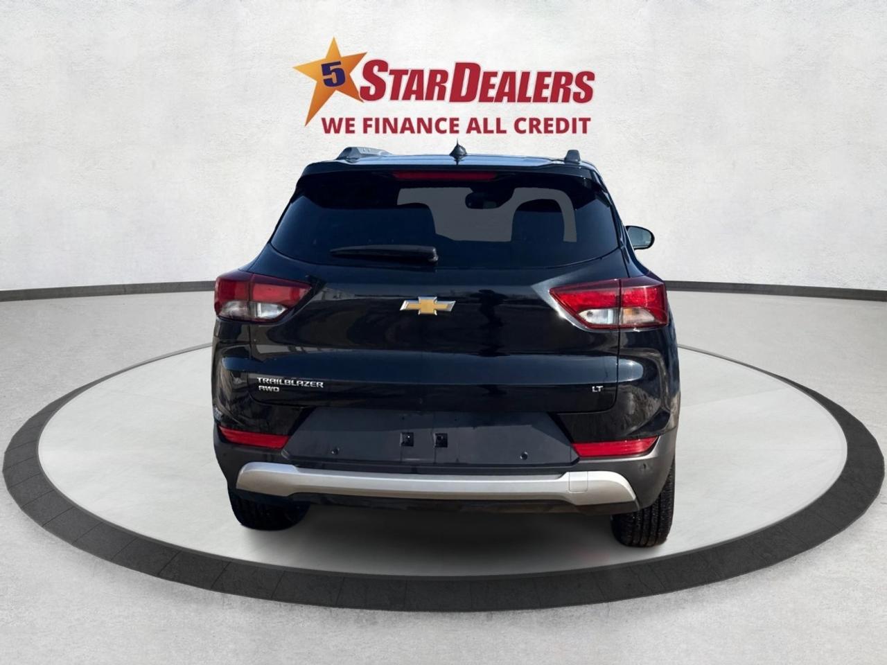 2024 Chevrolet TrailBlazer AWD HEATED SEATS MINT WE FINANCE ALL CREDIT! Photo