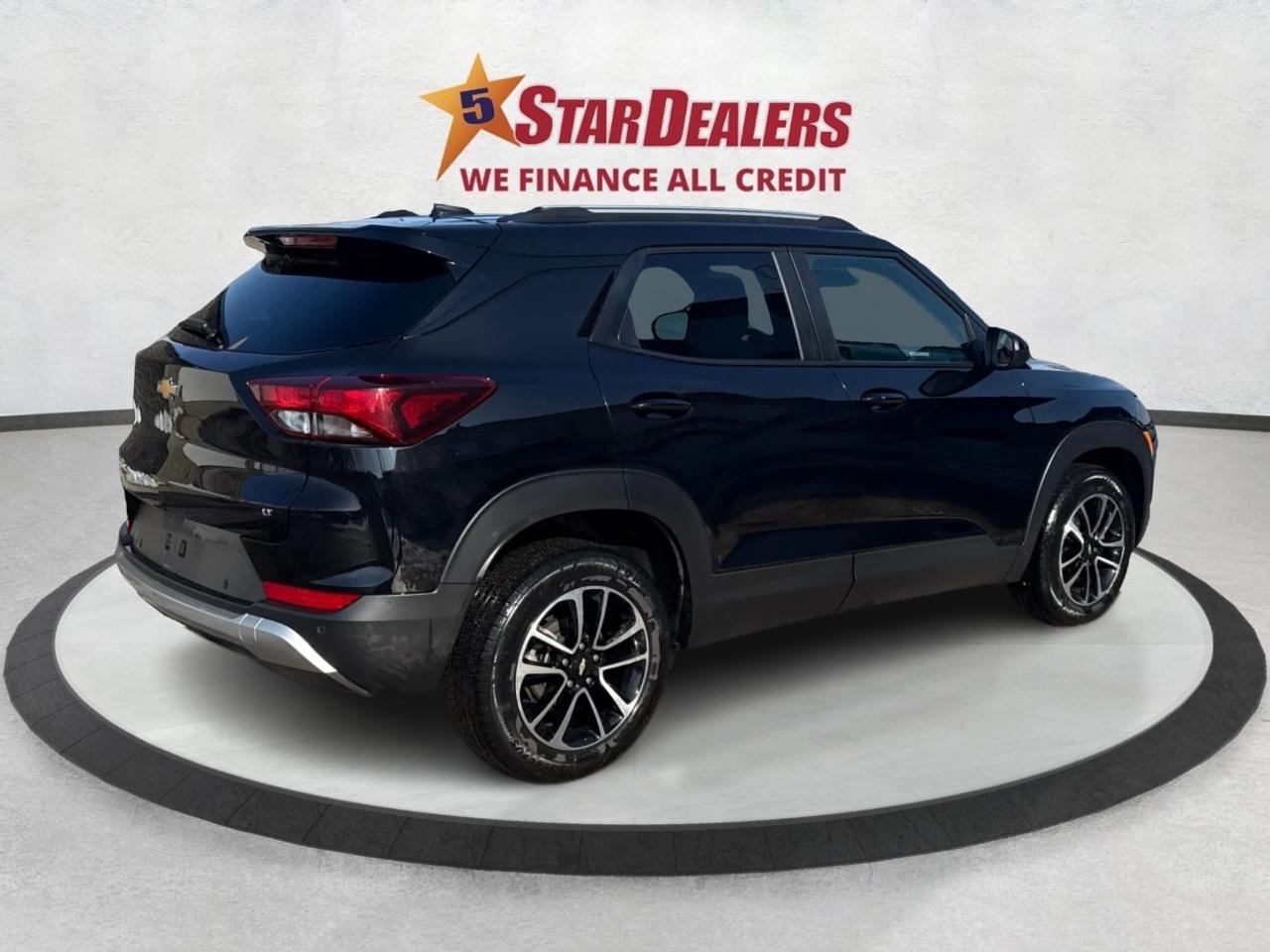 2024 Chevrolet TrailBlazer AWD HEATED SEATS MINT WE FINANCE ALL CREDIT! Photo