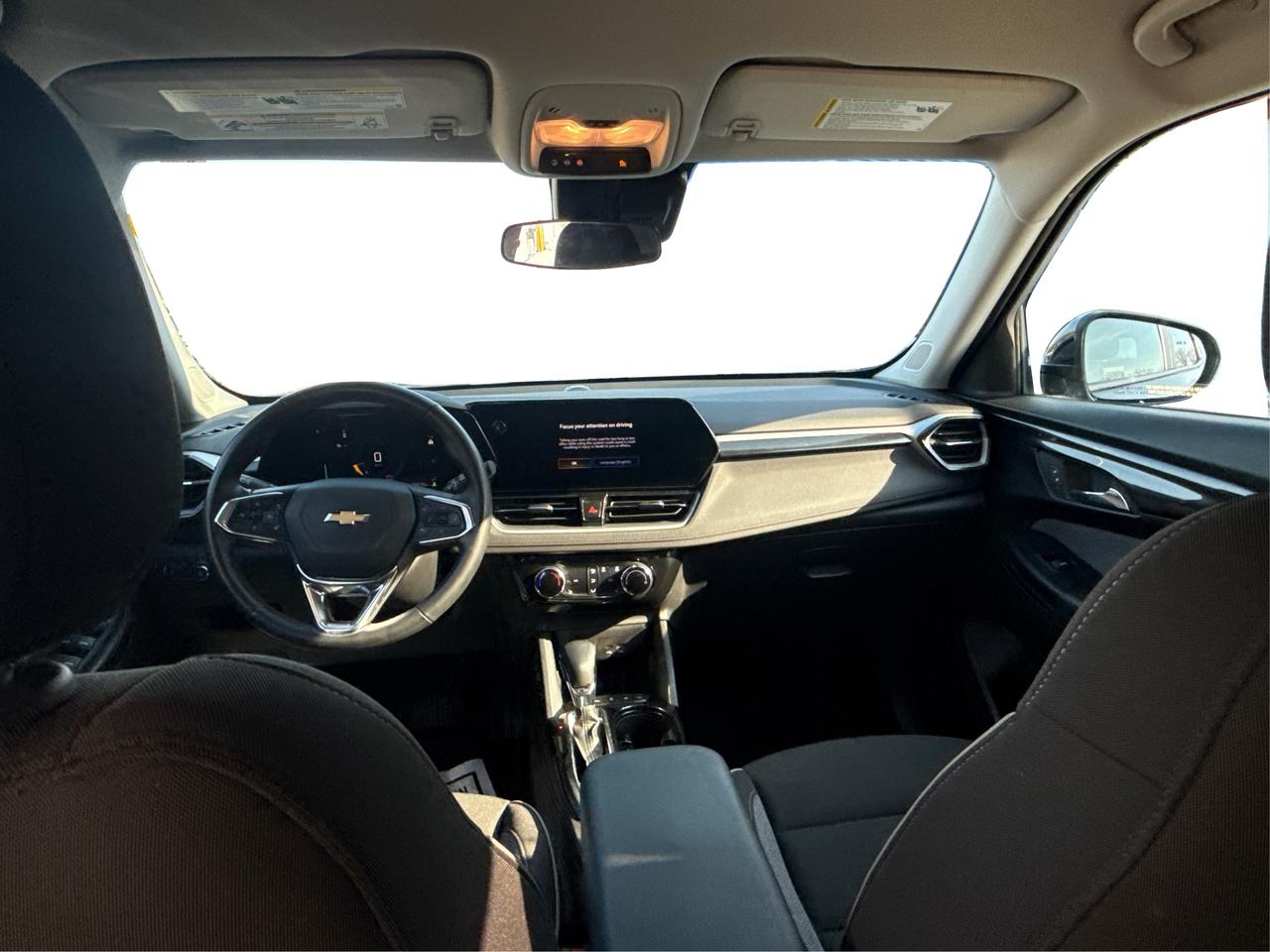 2024 Chevrolet TrailBlazer AWD HEATED SEATS MINT WE FINANCE ALL CREDIT! Photo