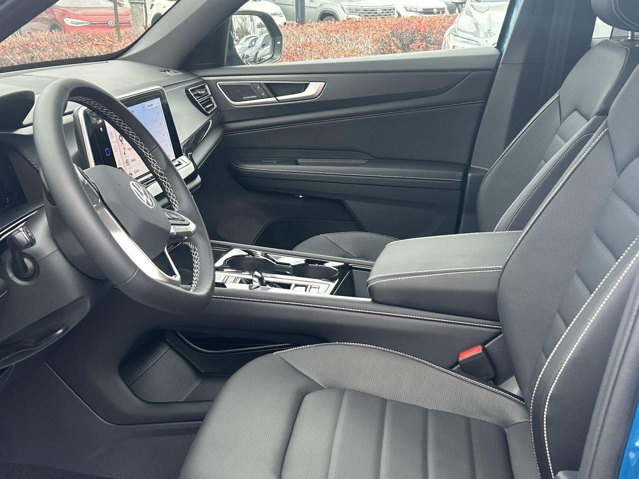 2024 Volkswagen Atlas Cross Sport Highline 2.0 TSI 4MOTION Tow Hitch  Panoramic Roof Photo