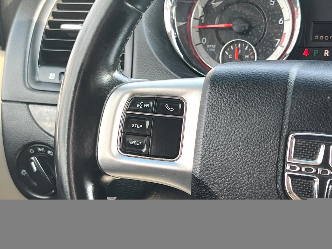 2016 Dodge Grand Caravan SXT CLEAN MUST SEE WE FINANCE ALL CREDIT APPLY NOW Photo