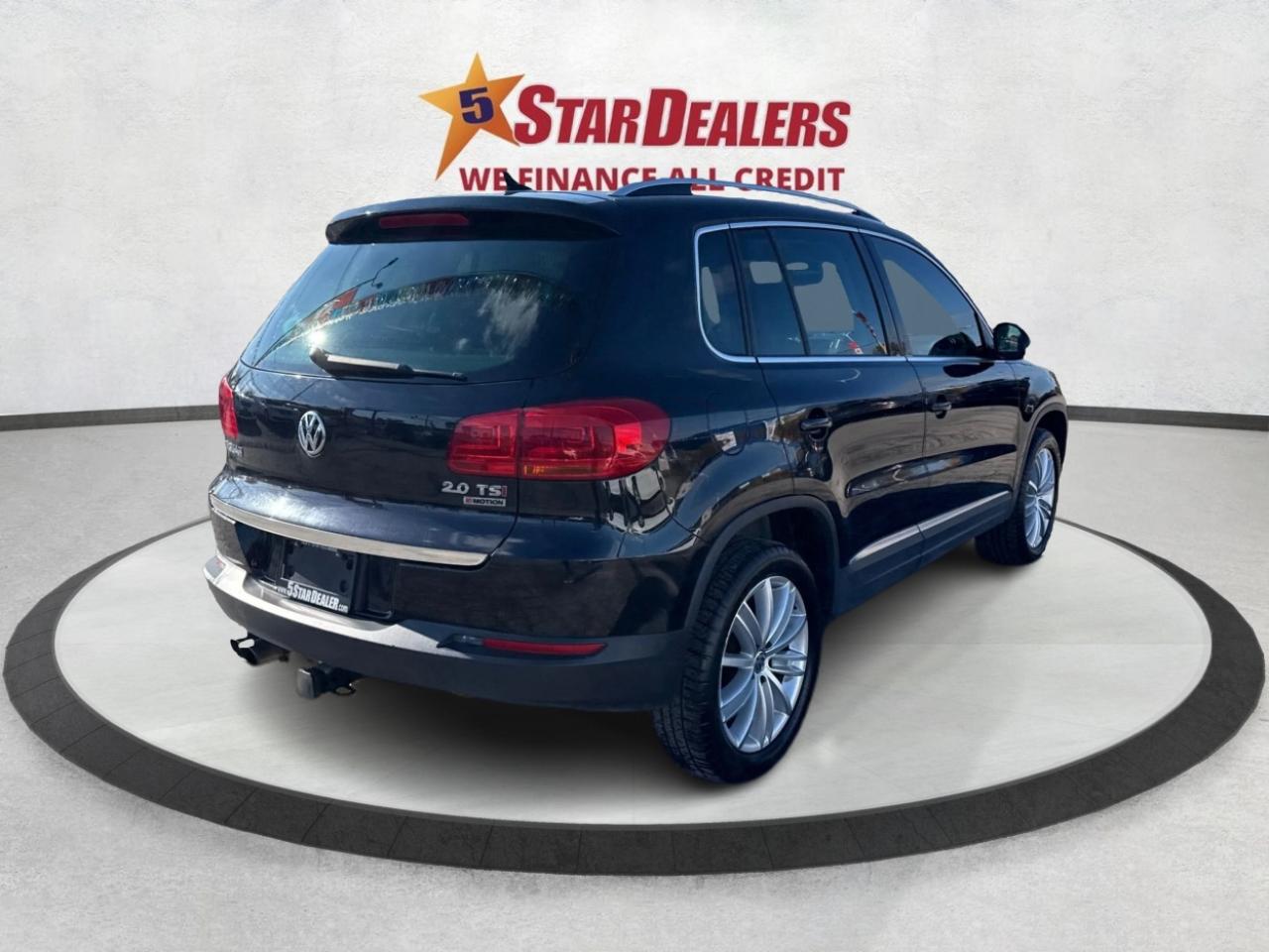 2017 Volkswagen Tiguan PANO ROOF HEATED SEATS CLEAN! WE FINANCE ALL CREDT Photo