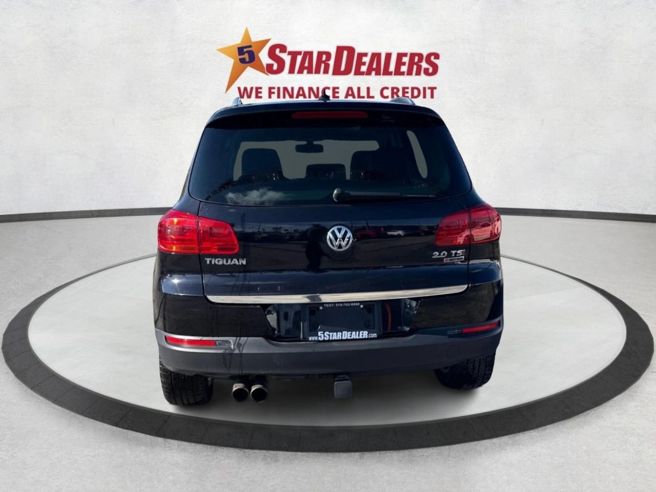 2017 Volkswagen Tiguan PANO ROOF HEATED SEATS CLEAN! WE FINANCE ALL CREDT Photo