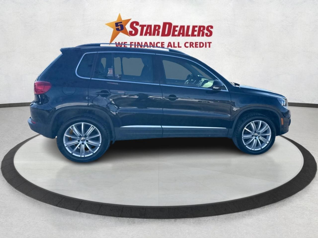 2017 Volkswagen Tiguan PANO ROOF HEATED SEATS CLEAN! WE FINANCE ALL CREDT Photo