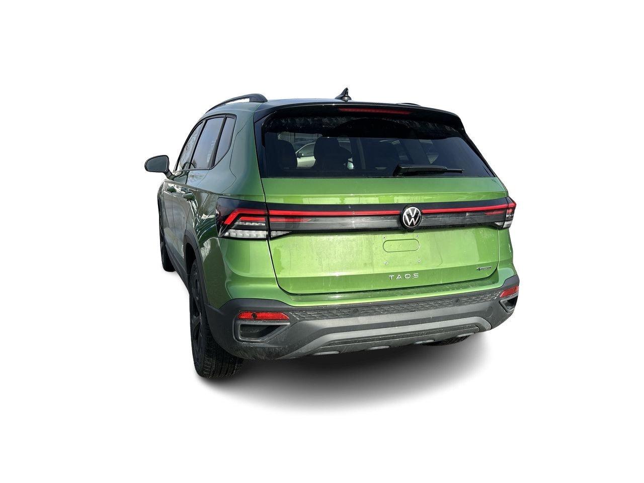 2025 Volkswagen Taos Comfortline Black Edition 4MOTION (LIMITED INVENTO Photo